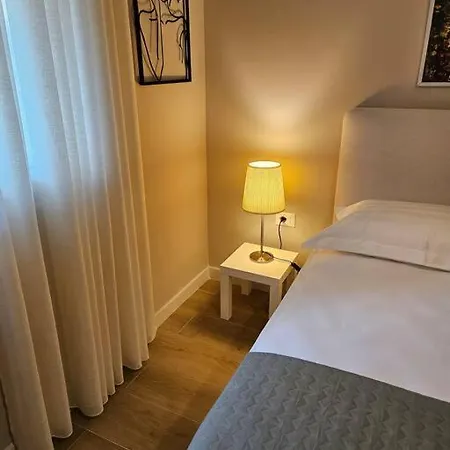 Apartment Brian's In 2
