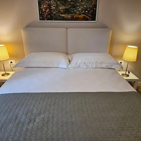 Apartament Brian's In 2 Tirana