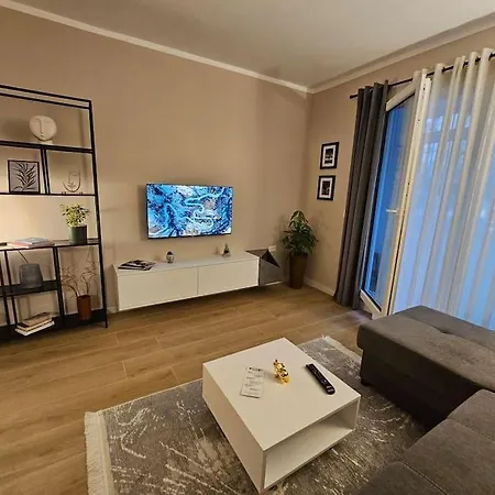 Brian's In 2 Apartment *