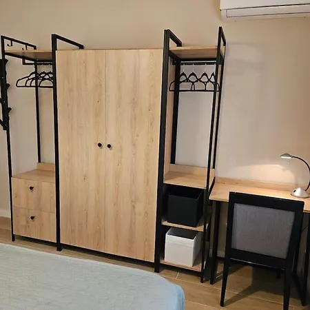 Brian's In 2 Apartment *